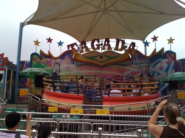 Tagada Ride