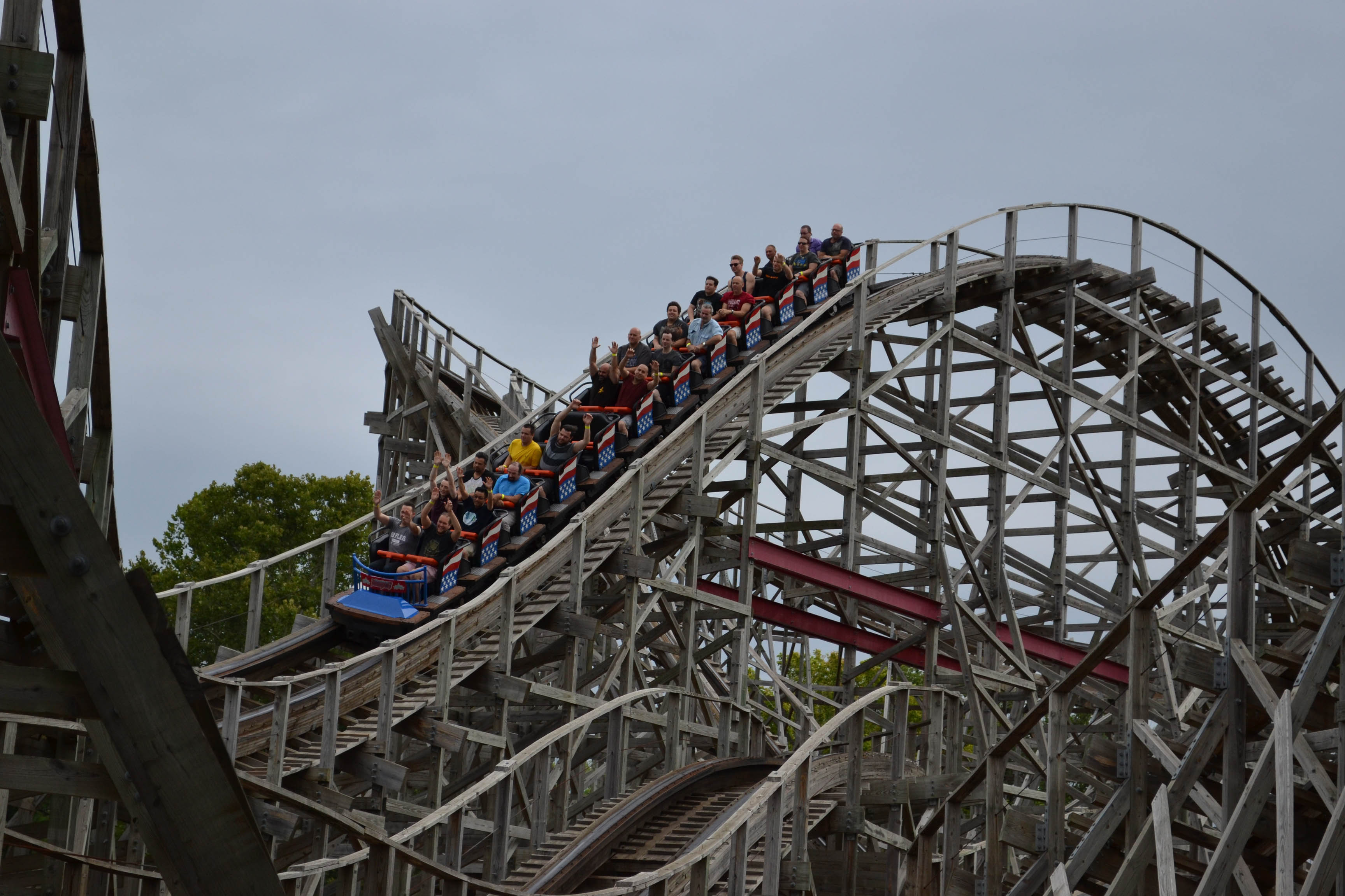 Six Flags St. Louis - Photos, Videos, Reviews, Information