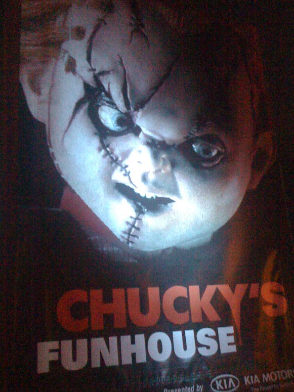 hollywood universal studios chucky halloween nights horror funhouse horrors 2009 maze hhn round