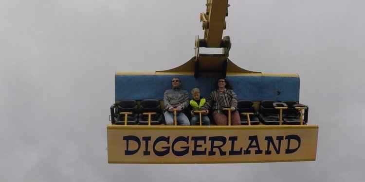 Report from Diggerland in the UK!