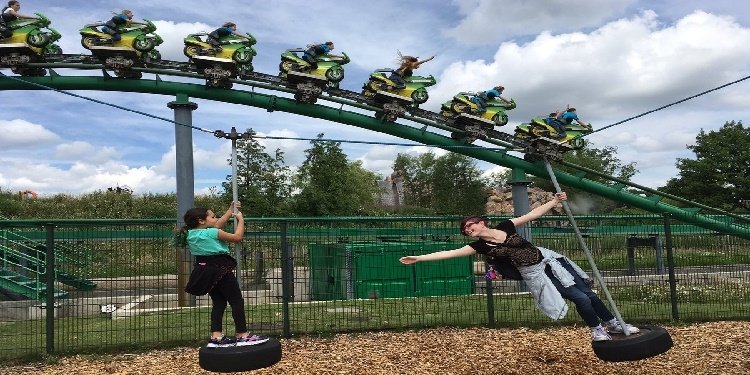 Robb & Elissa Visit Toverland!