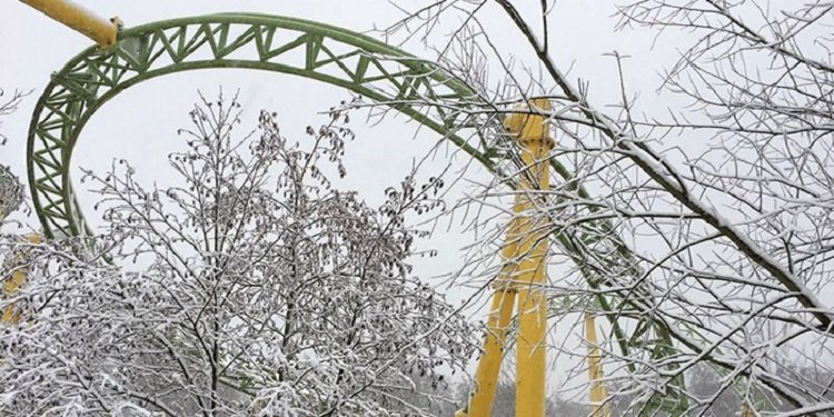 Photos of Roller Coasters in the Snow!