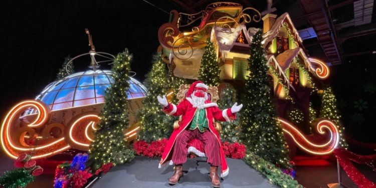 Celebrating Christmas at Universal Orlando!