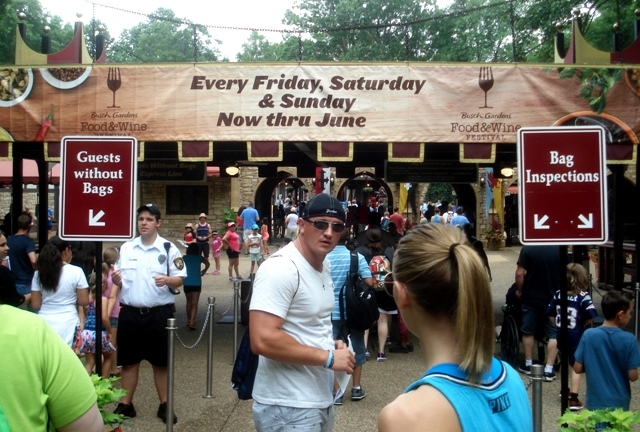Theme Park Review Photo Tr Busch Gardens Williamsburg Food And