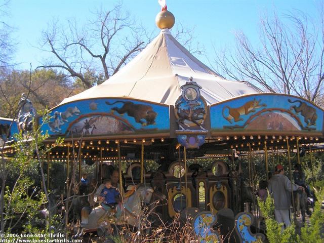 fwzoo-txwild-carousel001 (Small).jpg