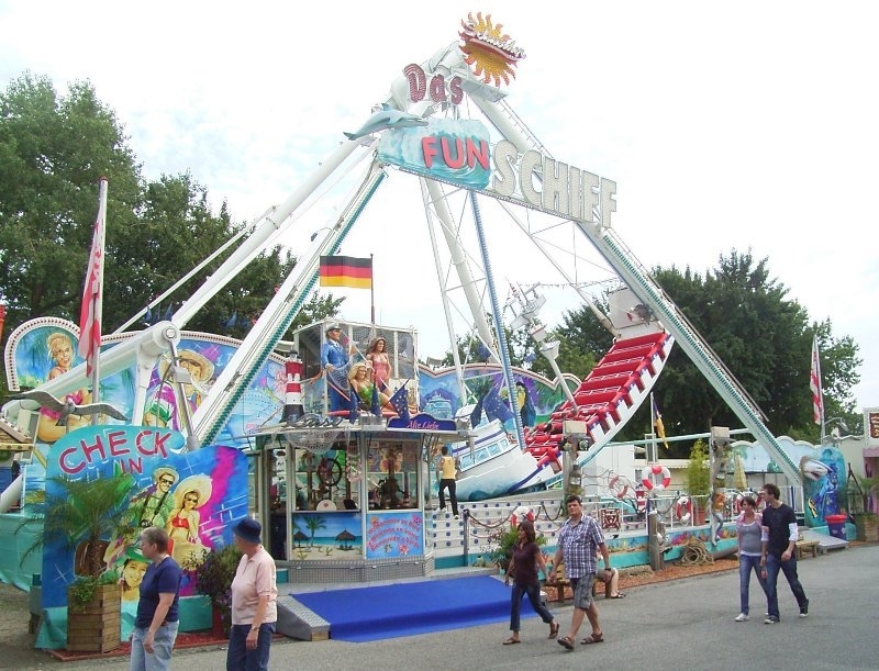 Theme Park Review Best Pirate Ship Ride