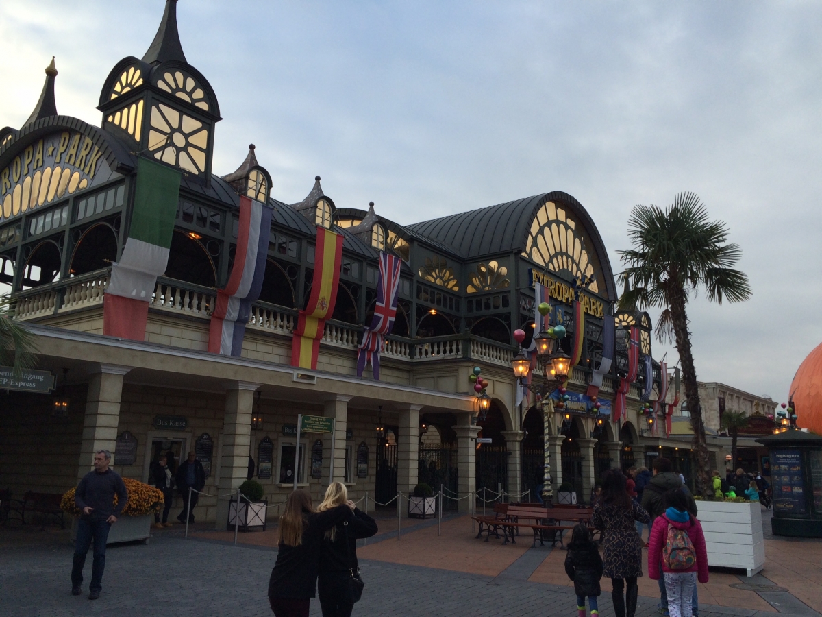Theme Park Review Photo Video Tr Europapark Winter Summer