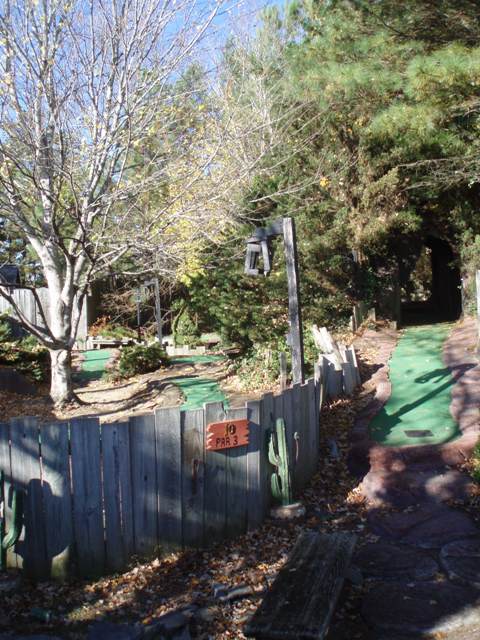 PB080103.JPG