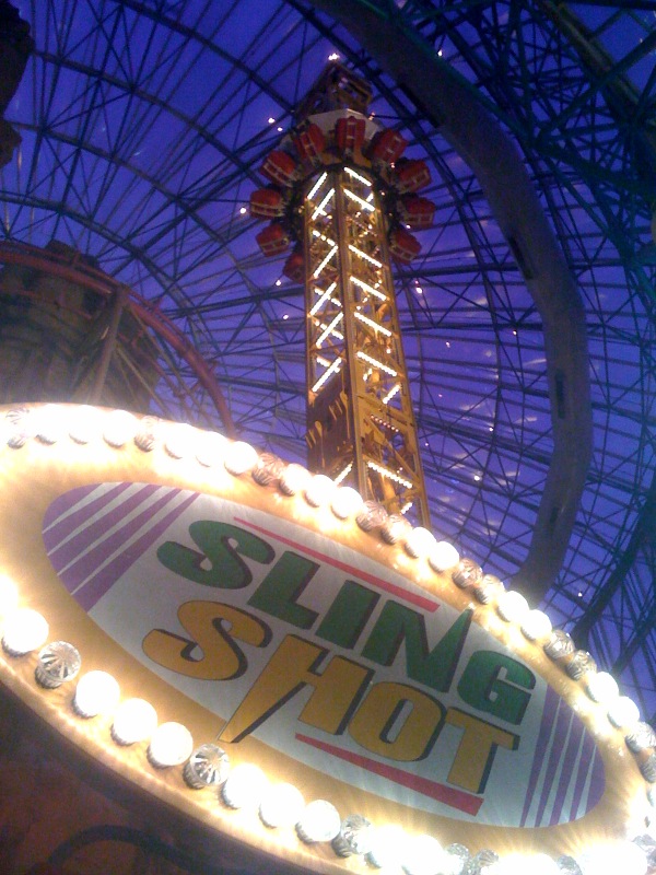 Theme Park Review • Rim Runner Leaving Las Vegas