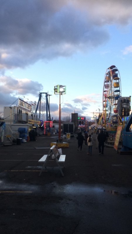 Midway.JPG (279.76 KiB) Viewed 7749 times Midway.JPG