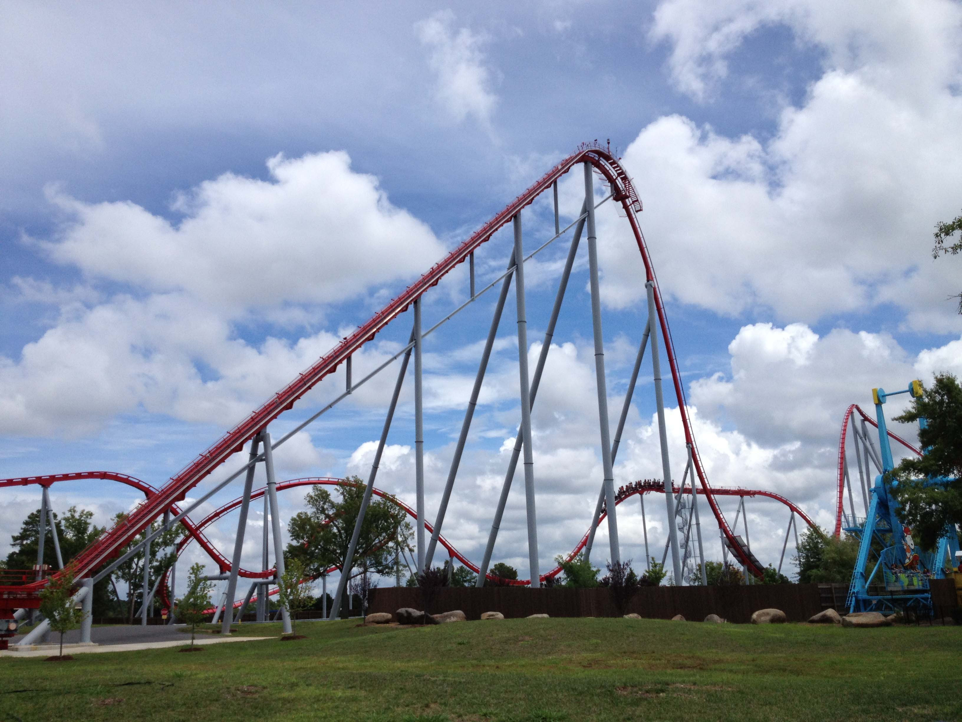 Intimidator - Carowinds (Charlotte, North Carolina, United States)