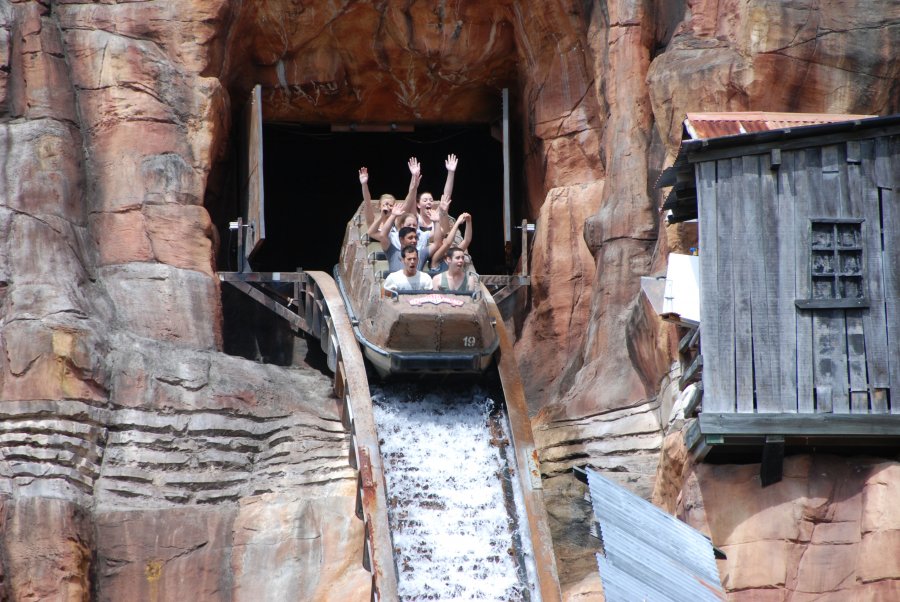 warner bros movie world wild west