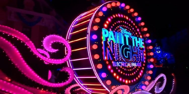 Adam's New California Adventure: Disneyland!