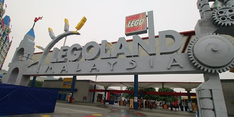 Report from Legoland Malaysia & Other Parks!