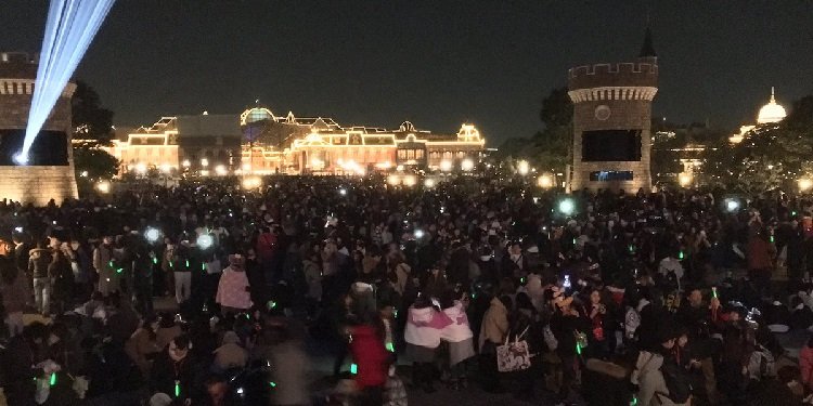New Year's Countdown Party at Tokyo Disney!