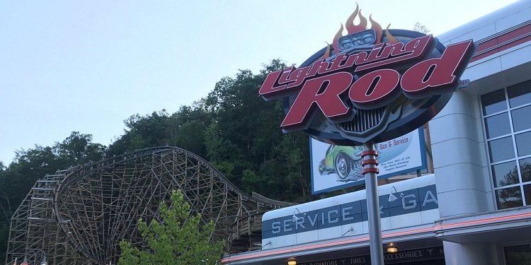 Robb & Elissa in the USA: Dollywood!