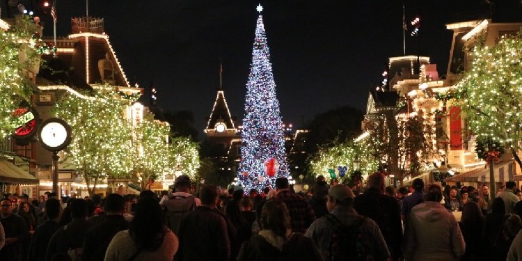 Holidays at the Disneyland Resort!