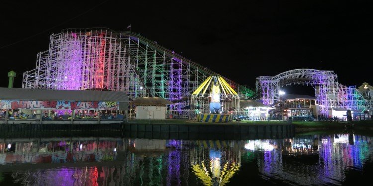 Canobie Coaster's World Adventures: Fun Spot!